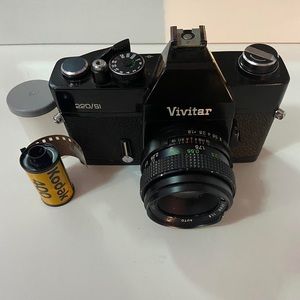 Vivitar 200/SL Film Camera 📷